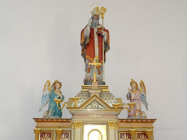 Kirche St. Nikolaus, Altar